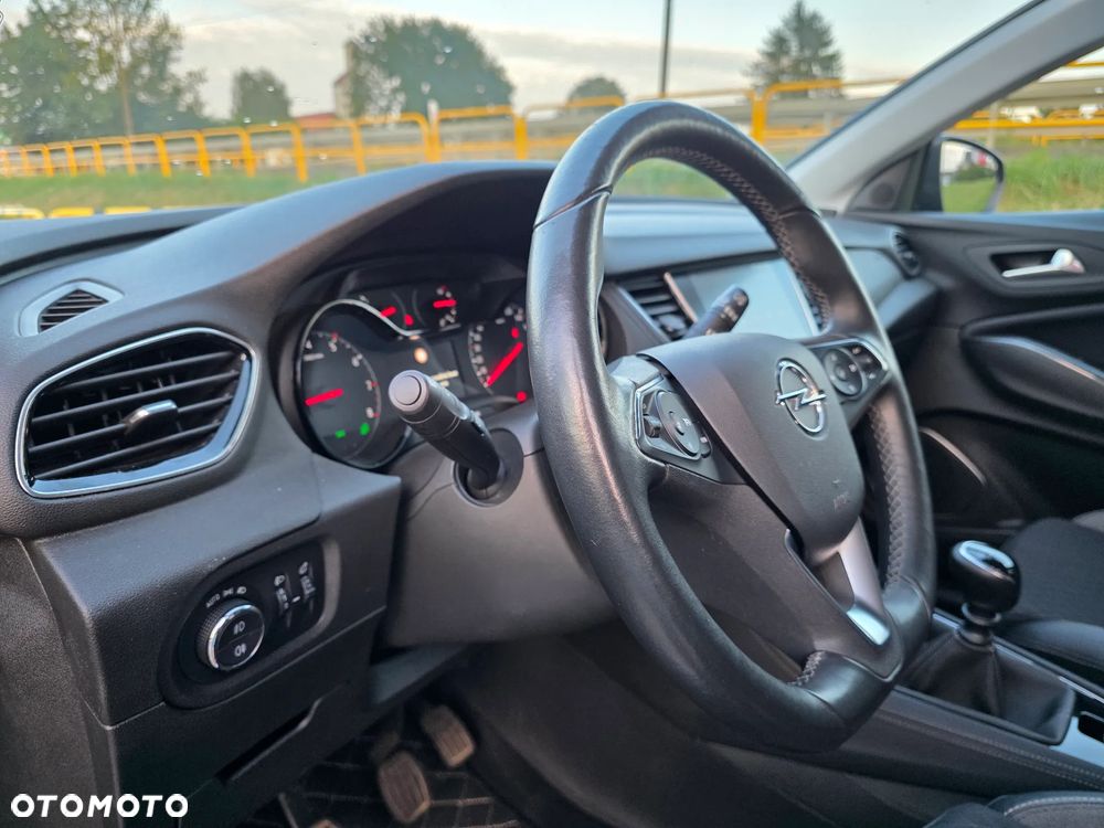 Opel Grandland X - 10