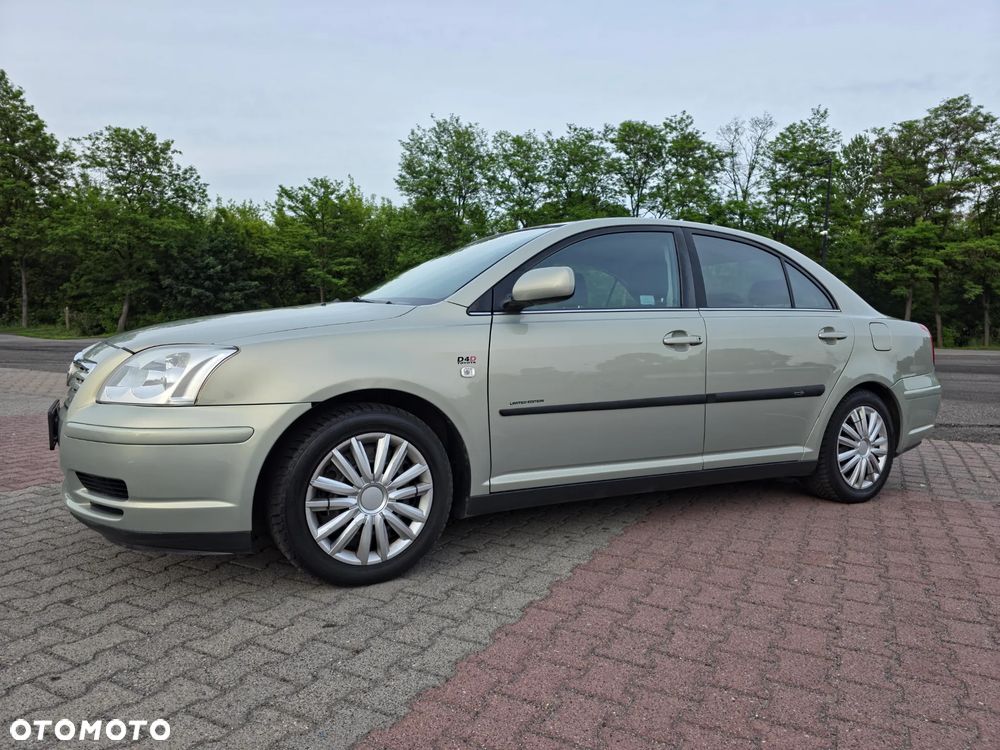 Toyota Avensis 2.0 D-4D Sol - 30