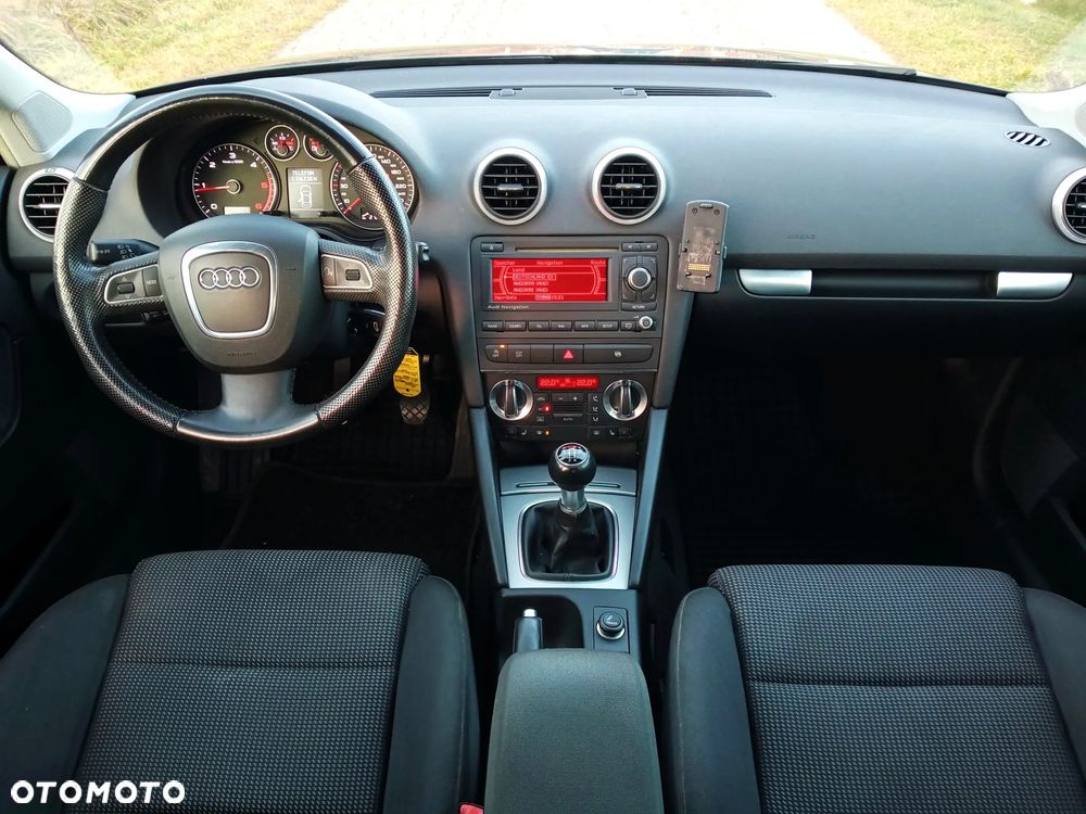 Audi A3 Sportback - 8