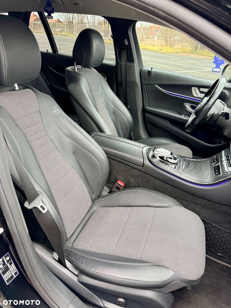 Mercedes-Benz Klasa E 220 d 9G-TRONIC Avantgarde - 33