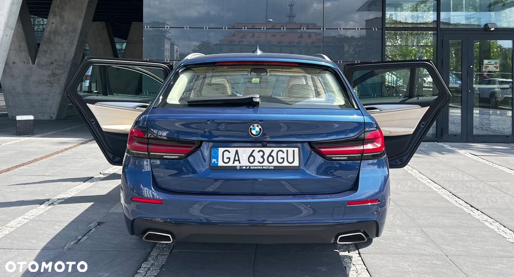 BMW Seria 5 520d xDrive Luxury Line sport - 25