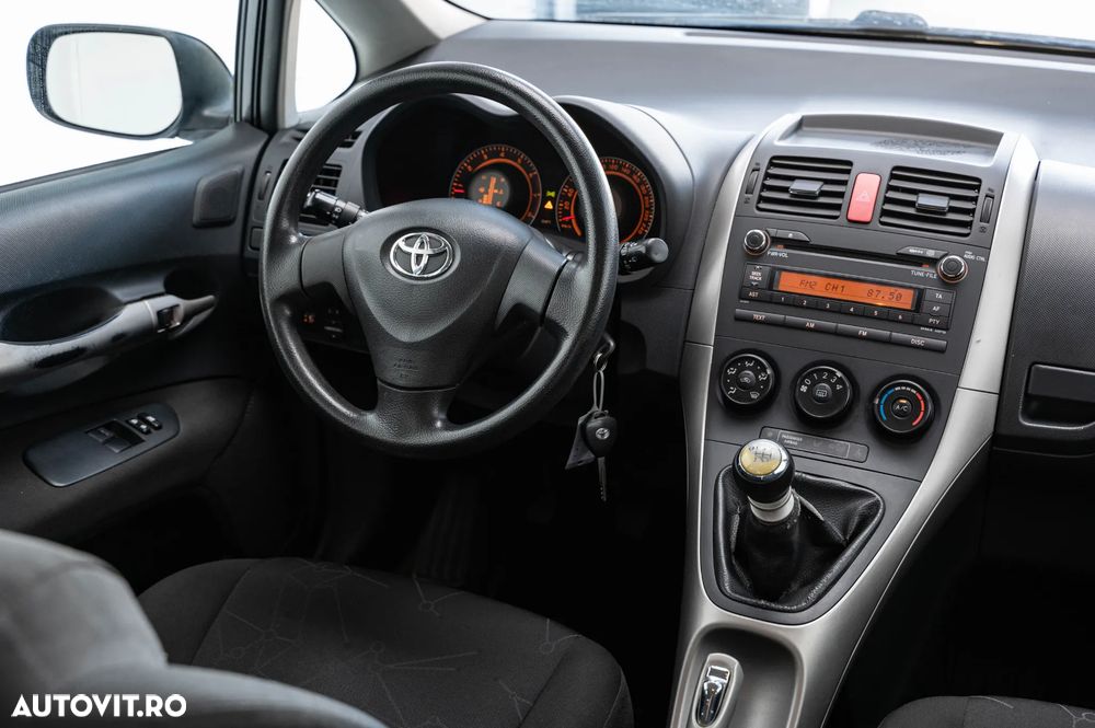 Toyota Auris 1.33 VVT-i - 18