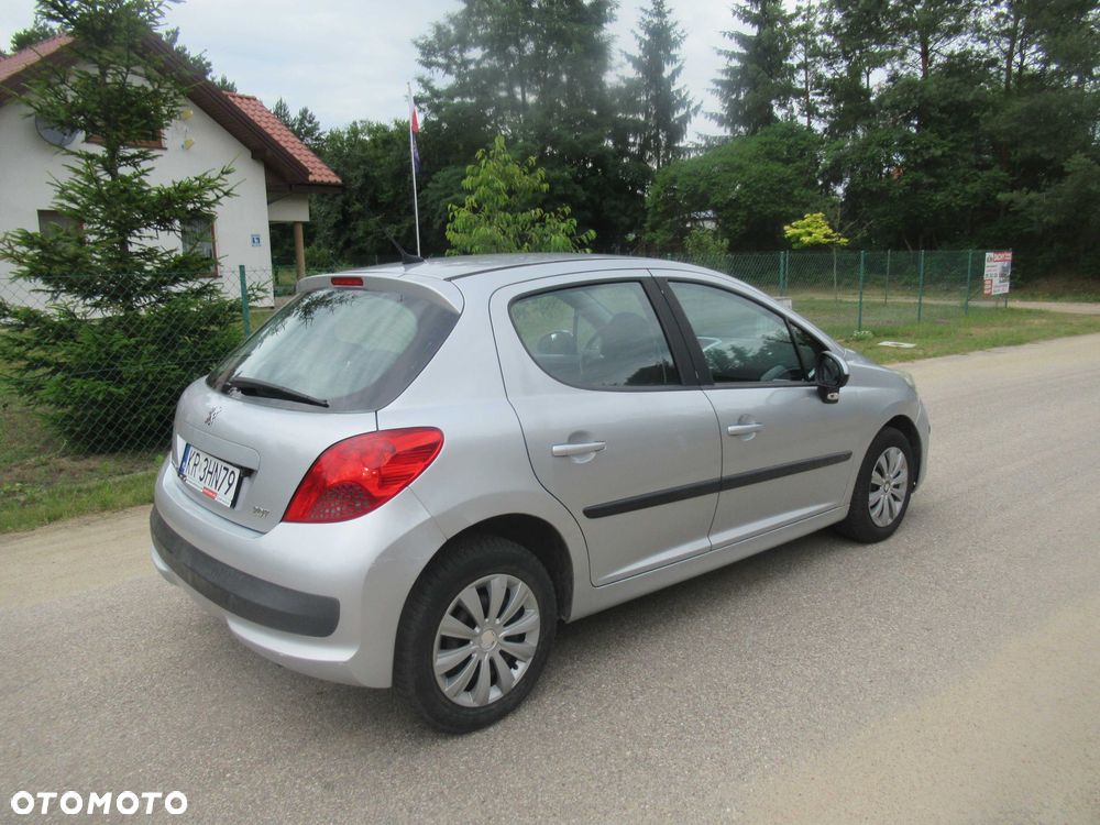 Peugeot 207 - 5
