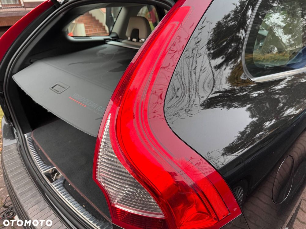 Volvo XC 60 D4 Drive-E Ocean Race - 24