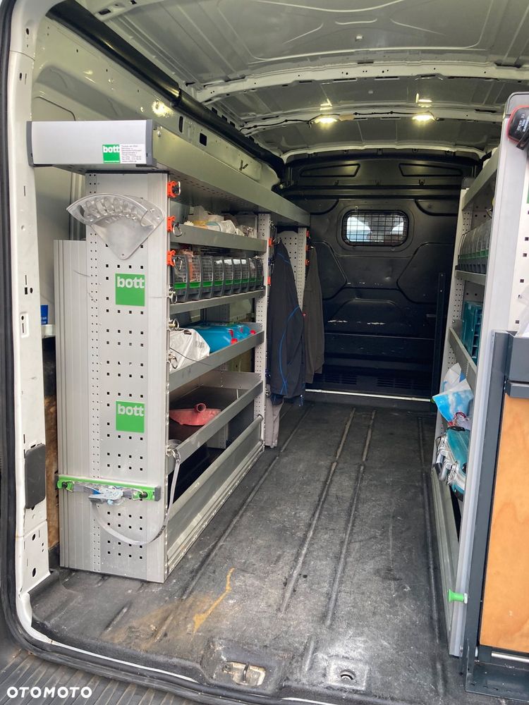 Ford Transit - 11