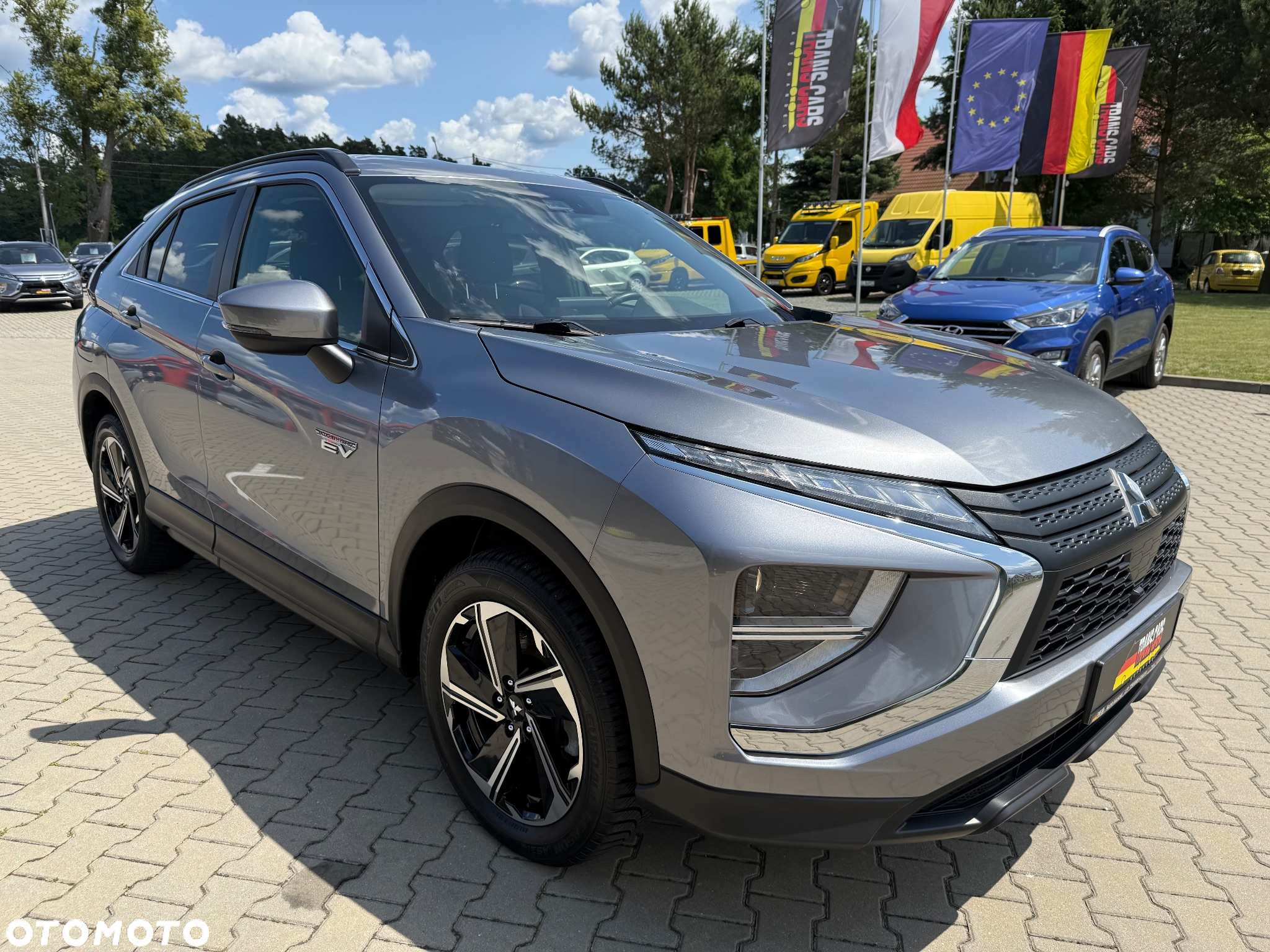 Mitsubishi Eclipse Cross Plug-In Hybrid 4WD Basis - 11