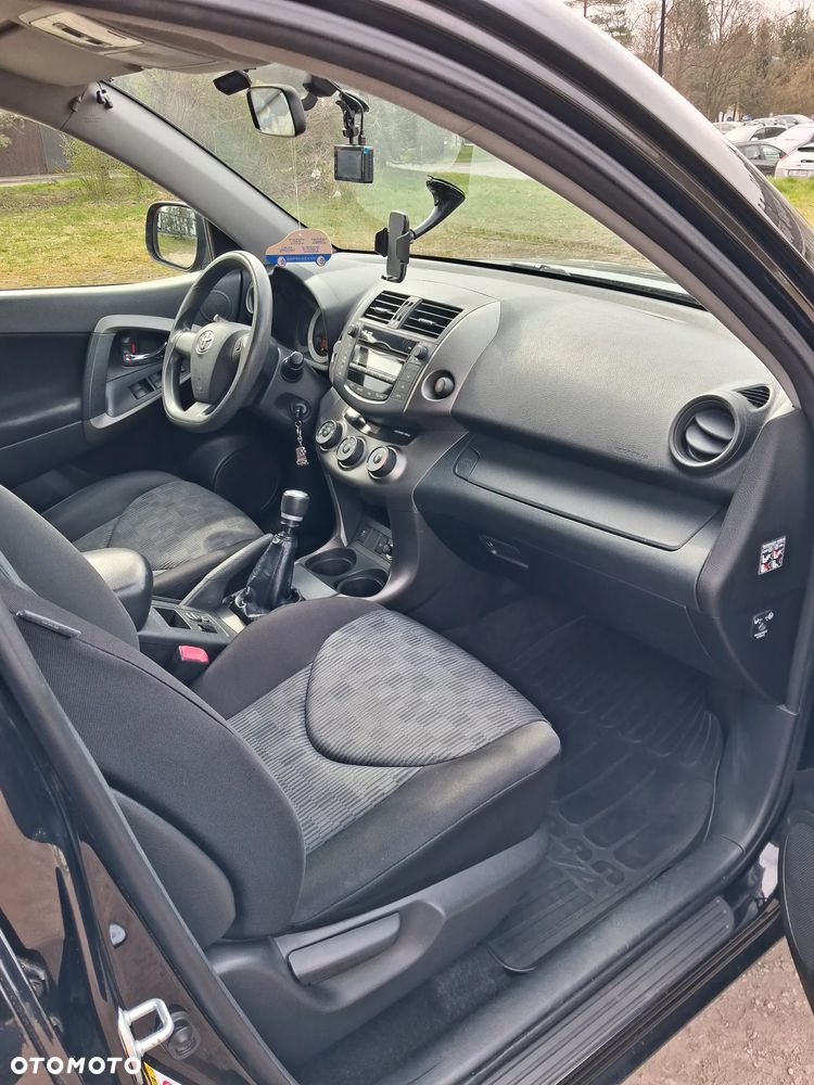 Toyota RAV4 2.0 VVT-i Sol - 13