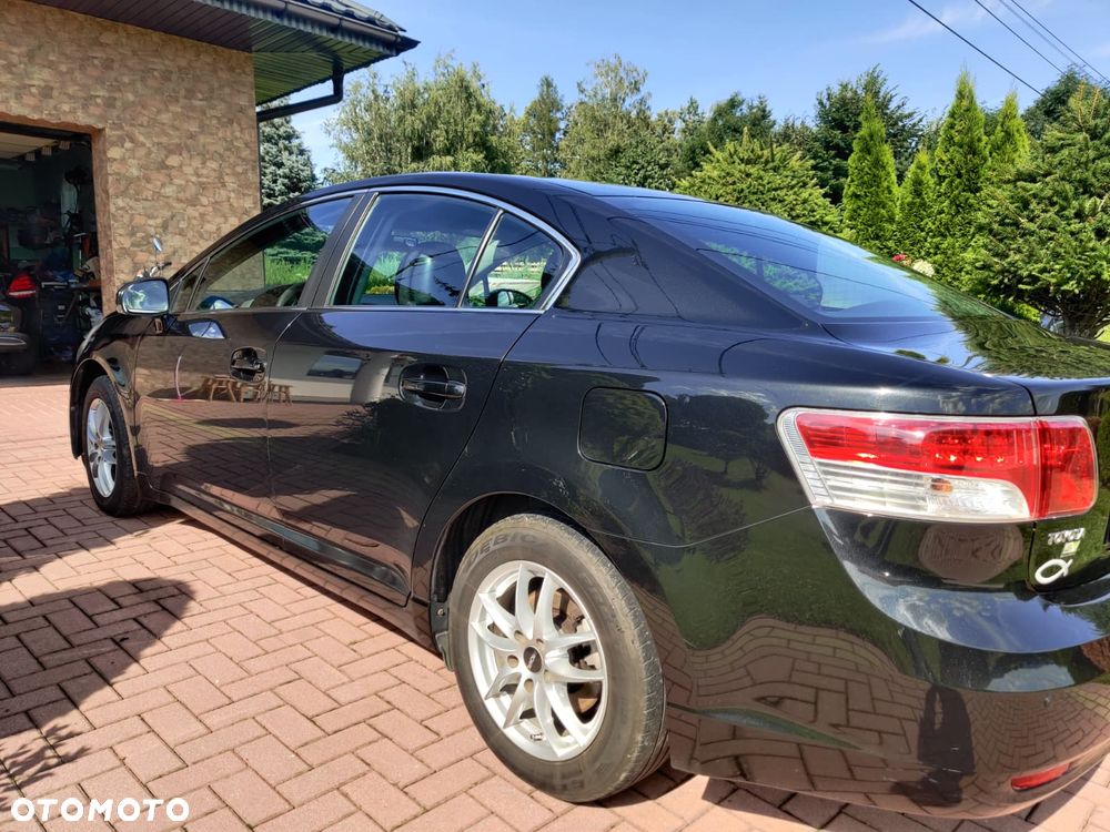 Toyota Avensis 1.8 Luna - 6