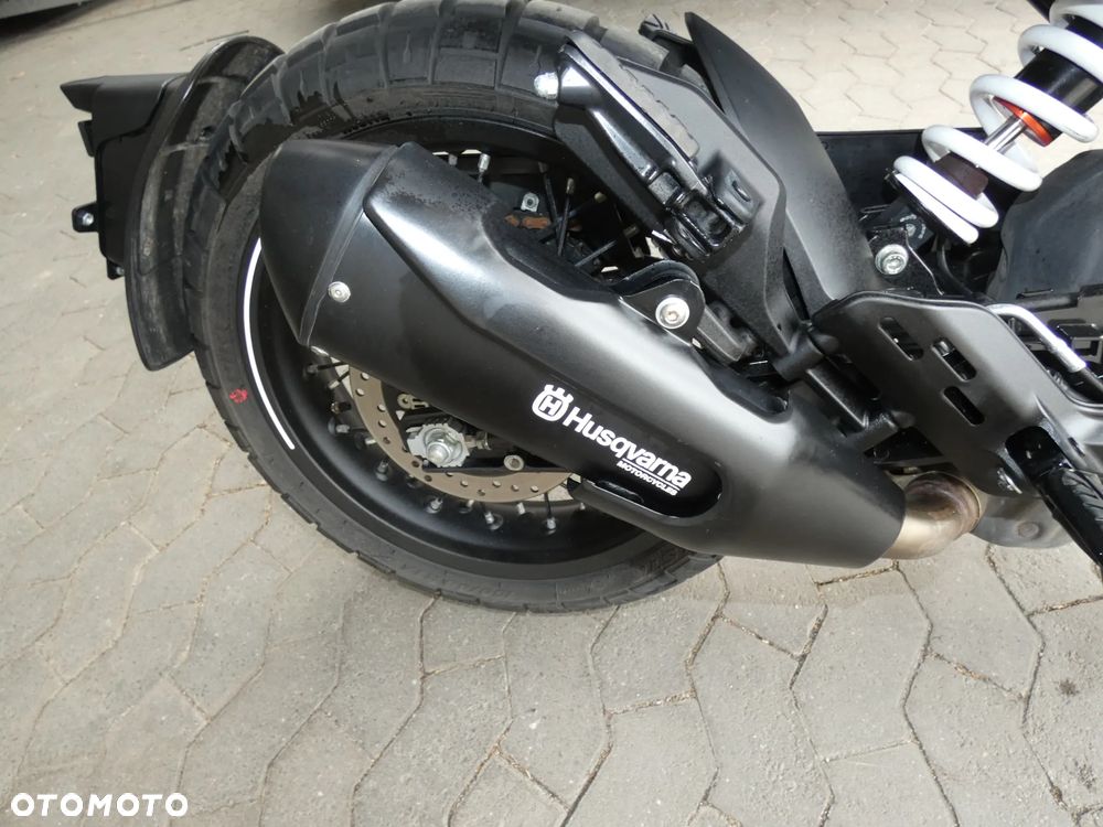 Husqvarna Svartpilen - 13