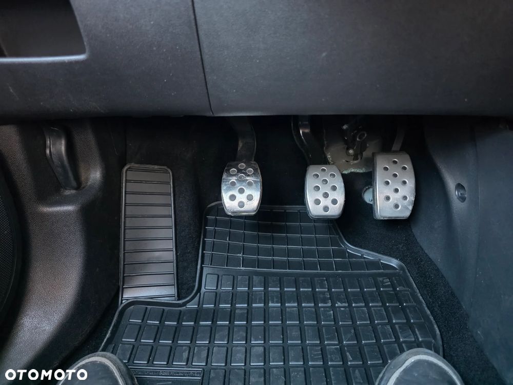 Opel Corsa - 20