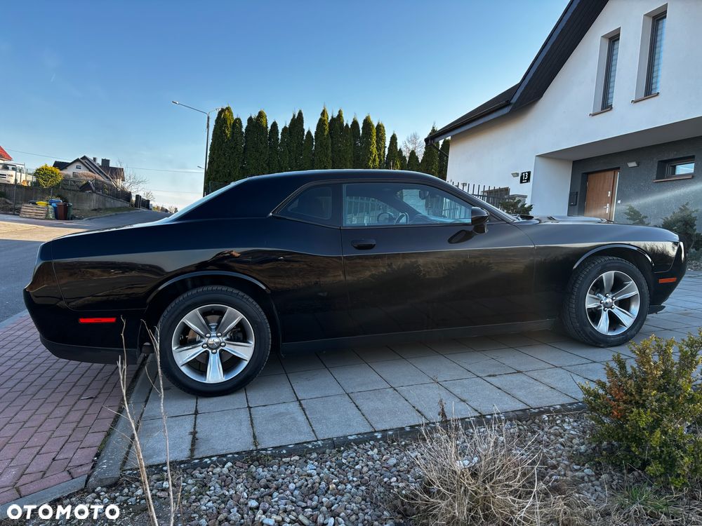 Dodge Challenger - 34