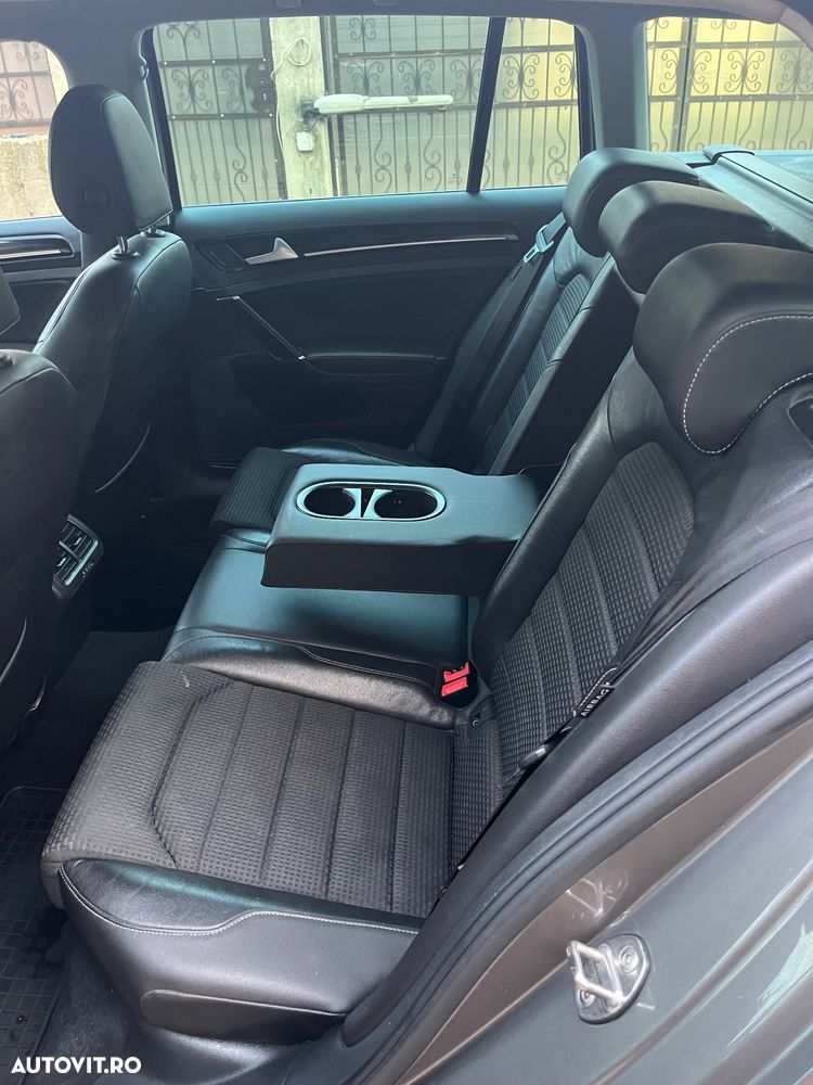 Volkswagen Golf 1.6 TDI BlueMotion Technology DSG Trendline - 13