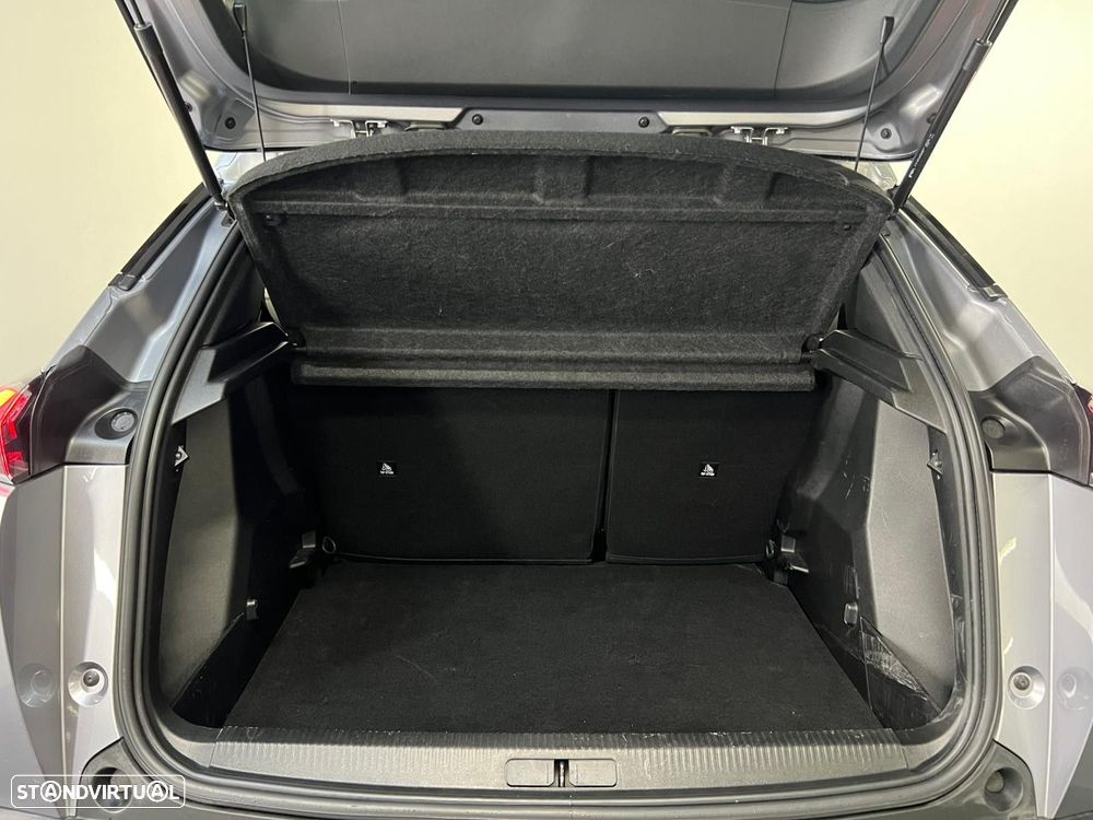 Peugeot 2008 1.2 PureTech Active Pack - 19