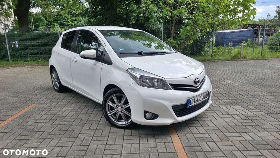 Toyota Yaris 1.33 Premium - 1