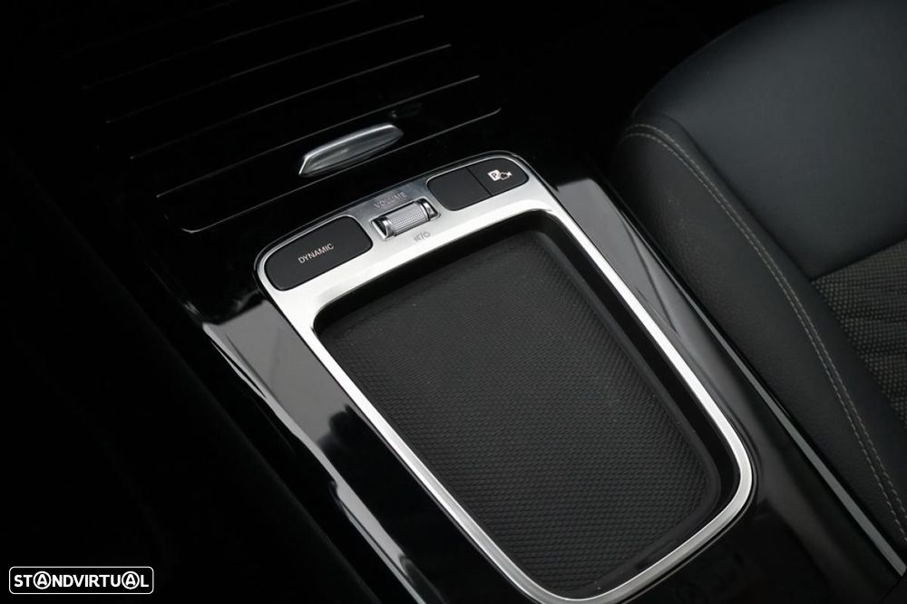 Mercedes-Benz A 250 Limousine e - 25