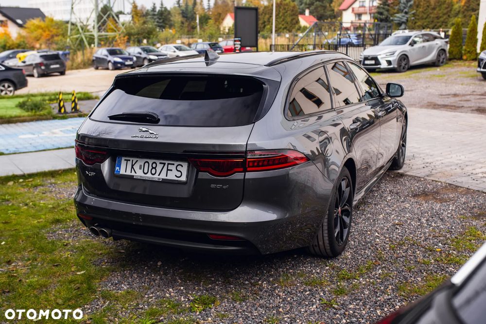 Jaguar XF 2.0 i4D R-Sport - 9
