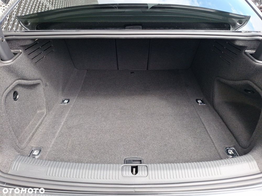 Audi A4 Limousine 35 TFSI mHEV S Line S tronic - 24