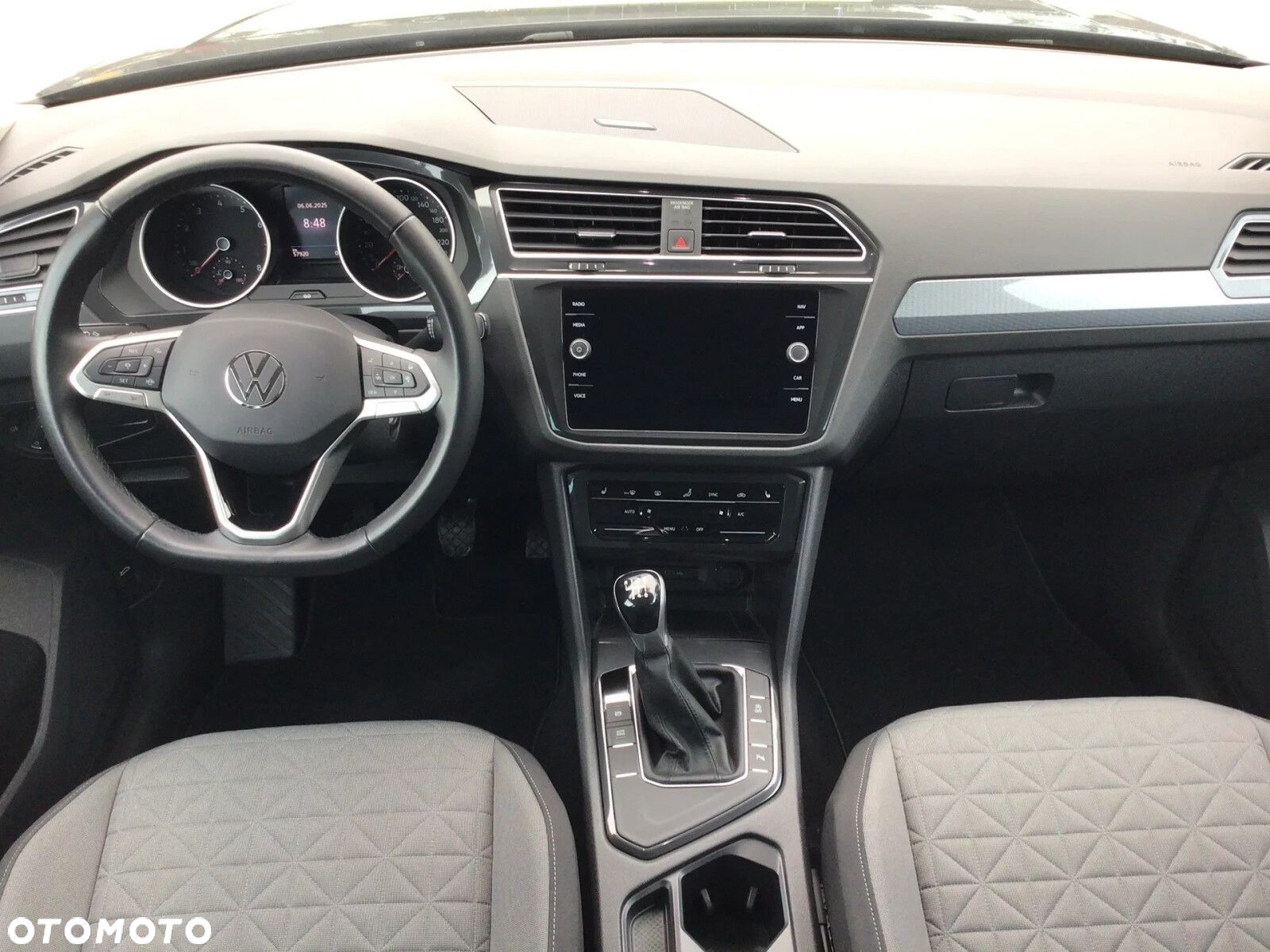 Volkswagen Tiguan 1.5 TSI EVO Life - 10