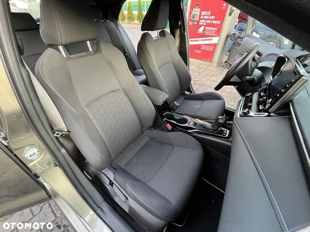 Toyota Corolla 1.8 Hybrid Comfort - 17