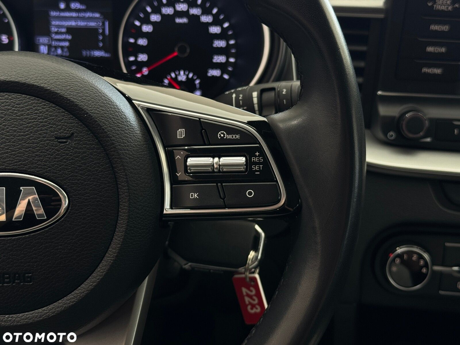 Kia Ceed - 23