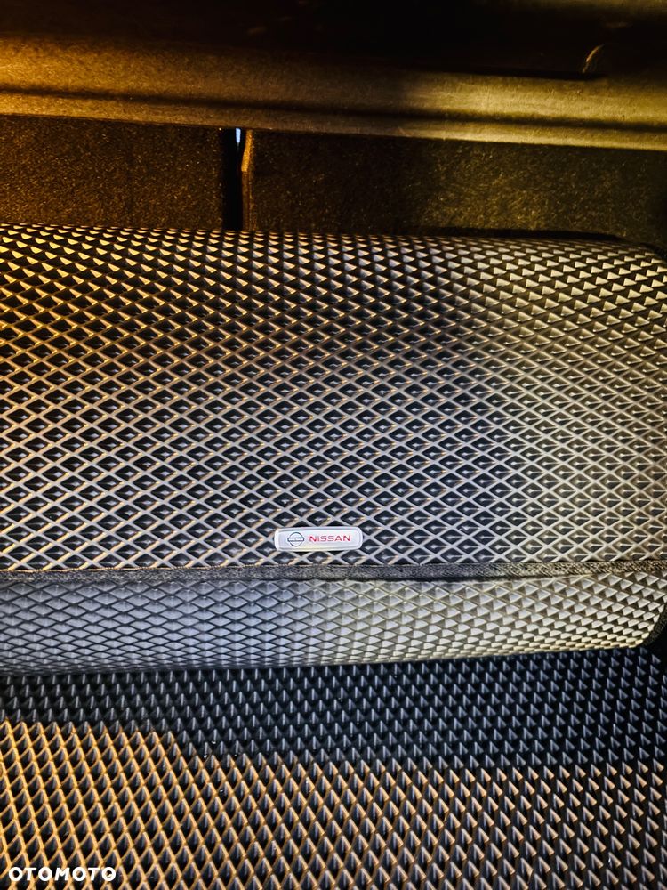 Nissan Qashqai 2.0 dCi DPF I-Way - 17