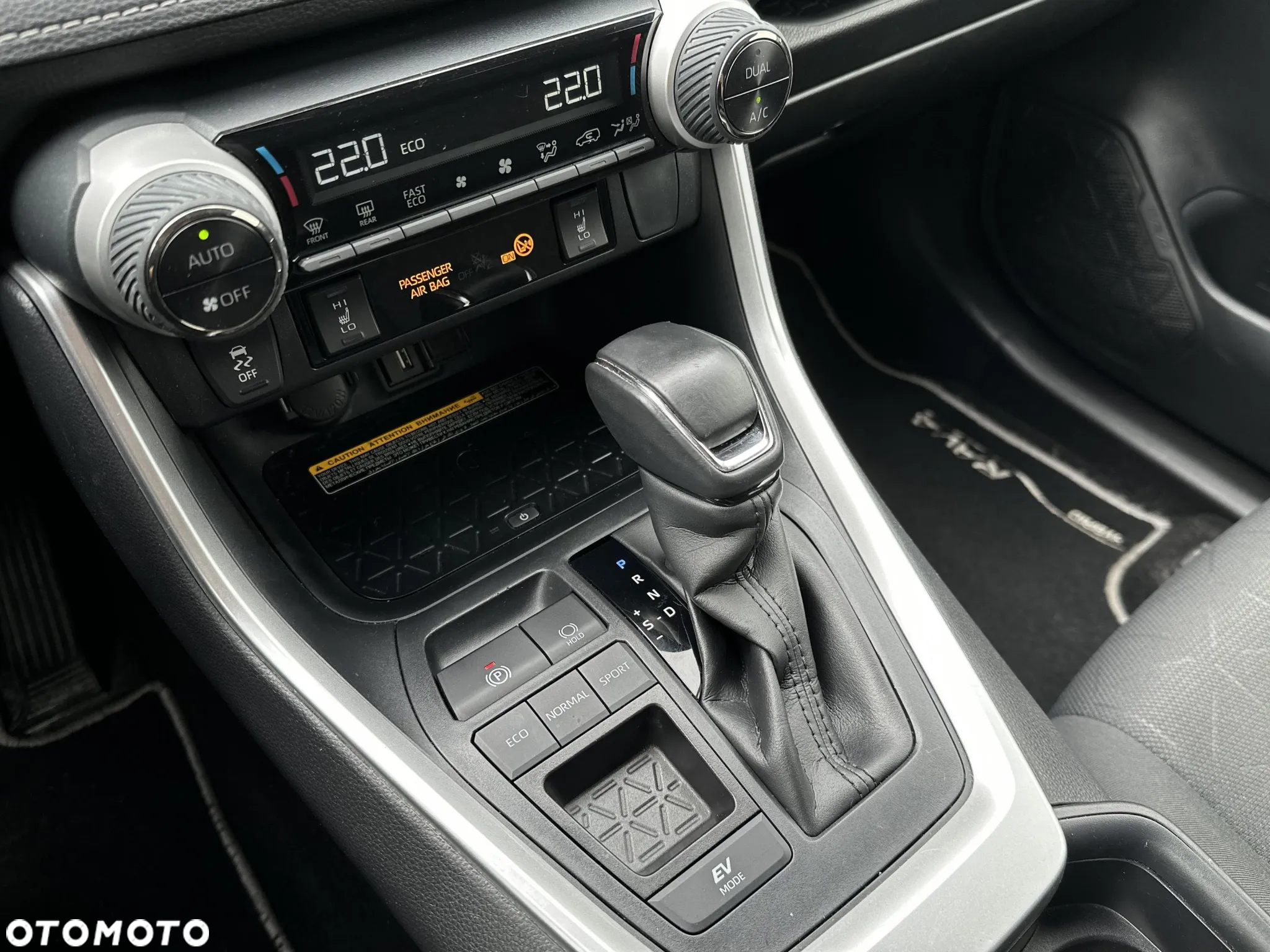 Toyota RAV4 2.5 Hybrid Comfort 4x2 - 16