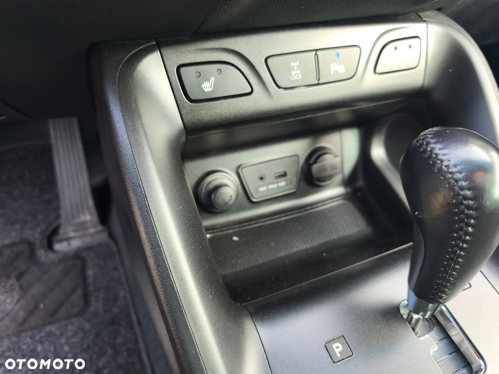 Hyundai ix35 2.0 CRDi 4WD Automatik Premium - 18