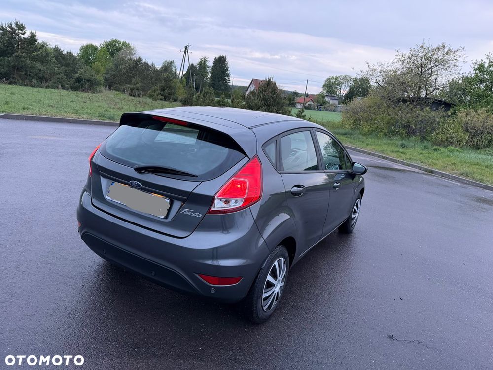 Ford Fiesta - 17