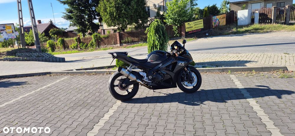 Suzuki GSX-R - 4