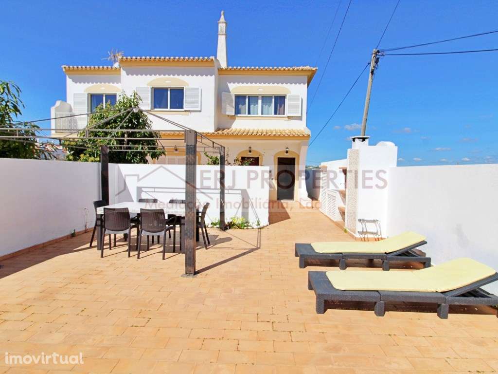 Apartamento T3 a 350m da Praia da Lota - Grande imagem: 3/26