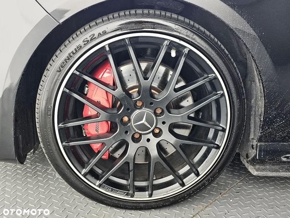 Mercedes-Benz CLA - 21