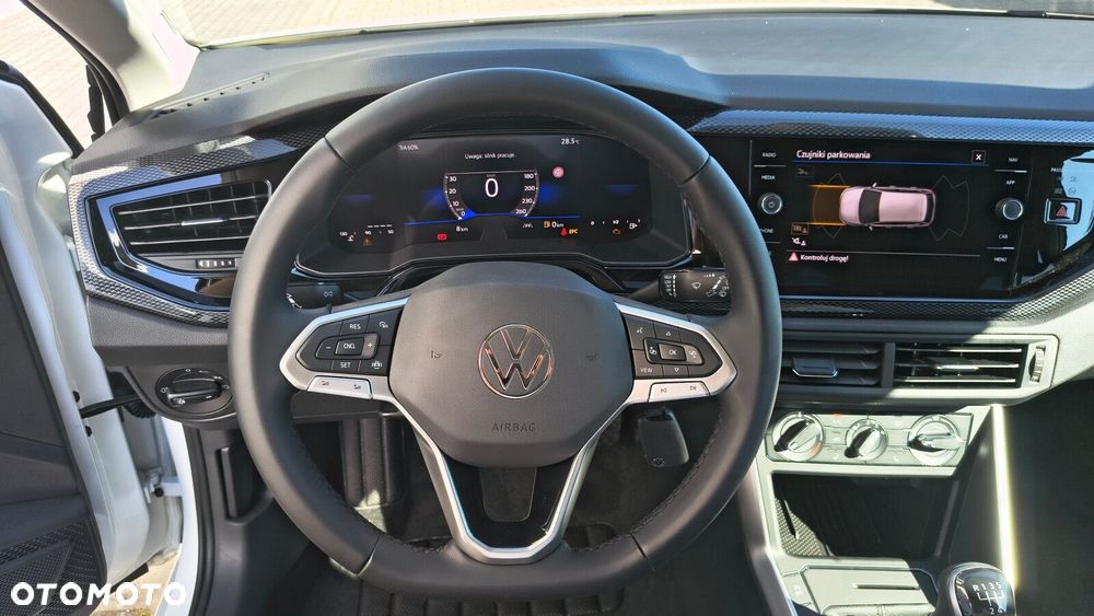 Volkswagen Polo - 13