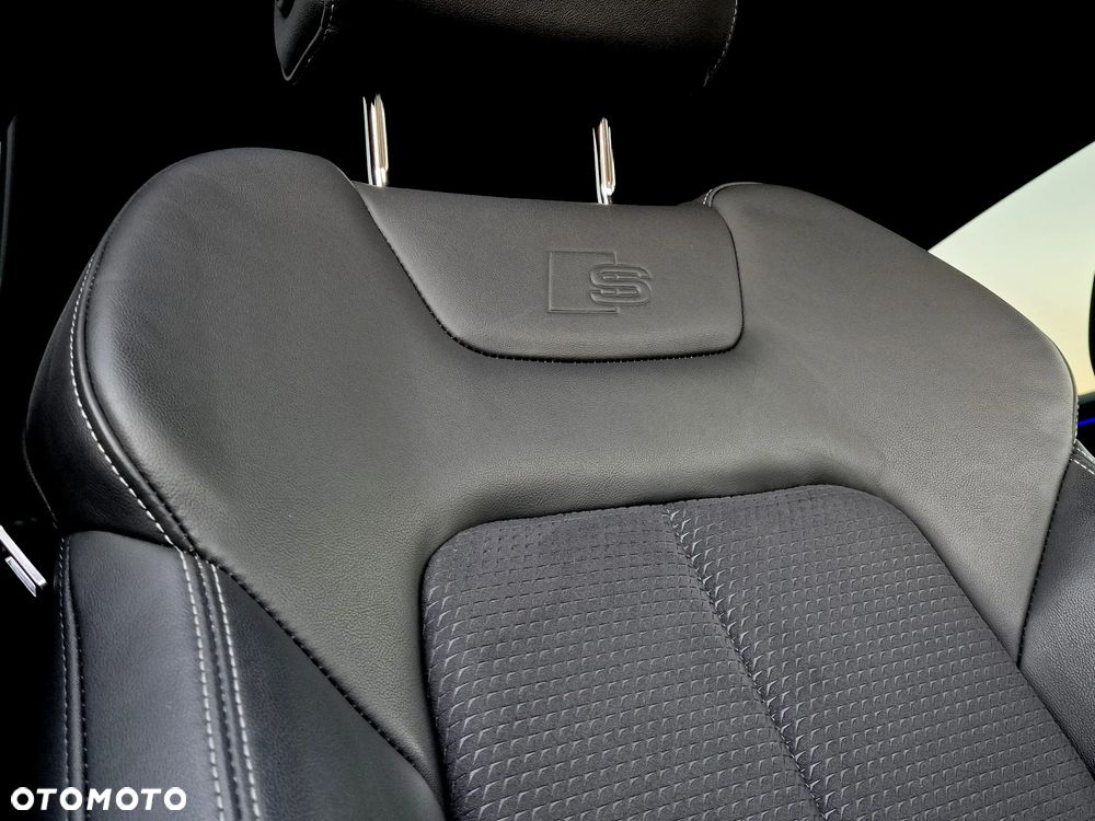 Audi A7 Sportback 55 TFSIe quattro S tronic - 11