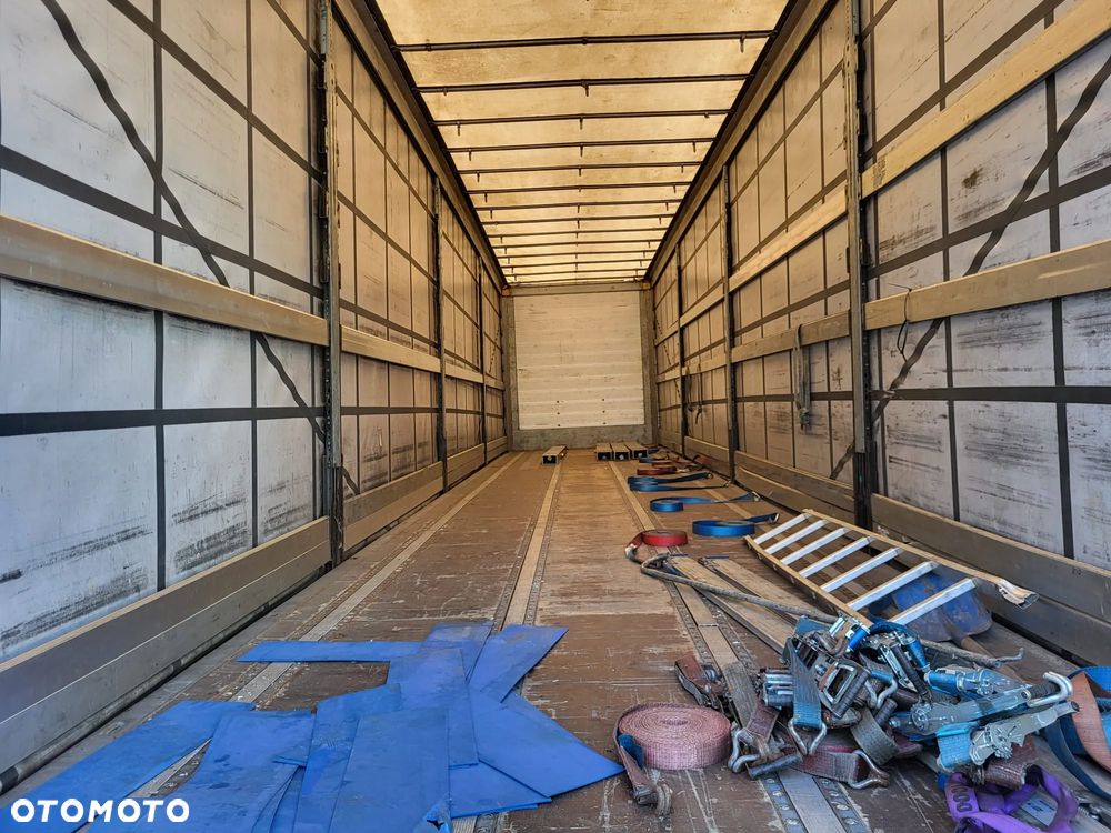 Schmitz Cargobull Joloda; podnoszony dach; koła 435/50R19.5 - 12