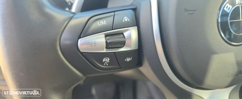 BMW X5 40e xDrive Pack M - 33