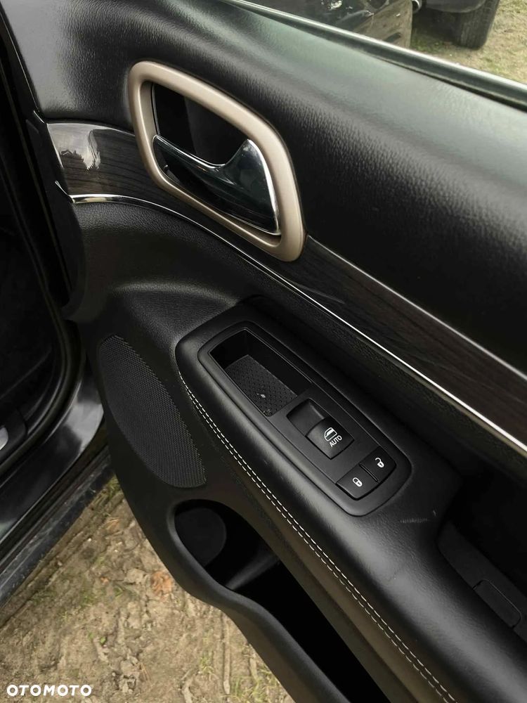 Jeep Grand Cherokee Diesel Overland - 10