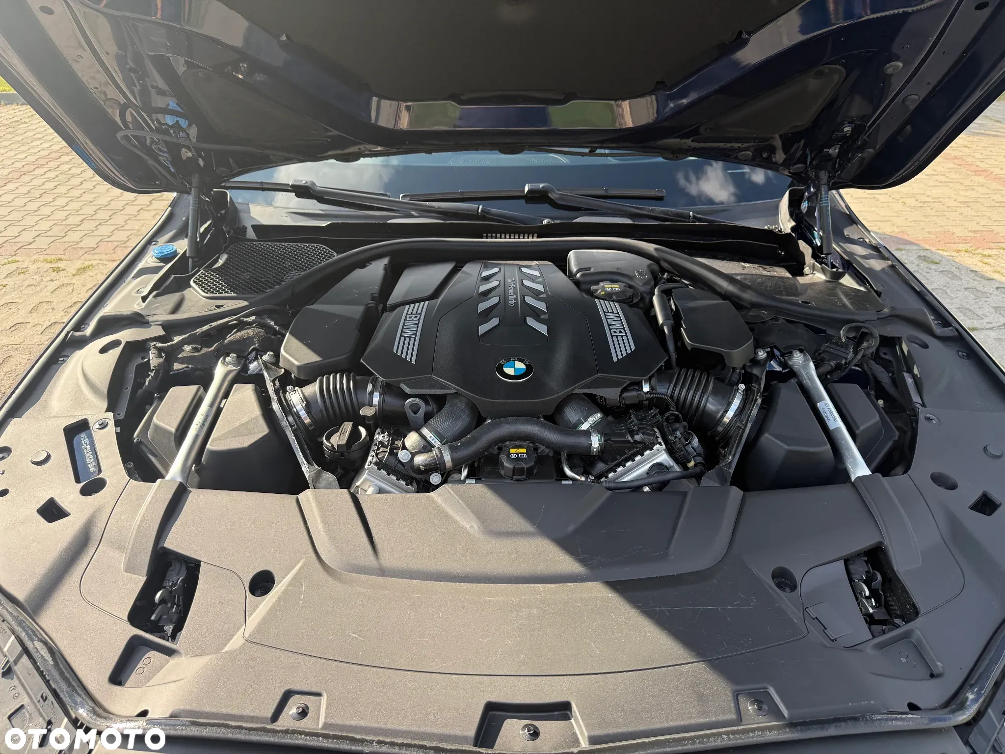 BMW Seria 7 750Li xDrive sport - 25