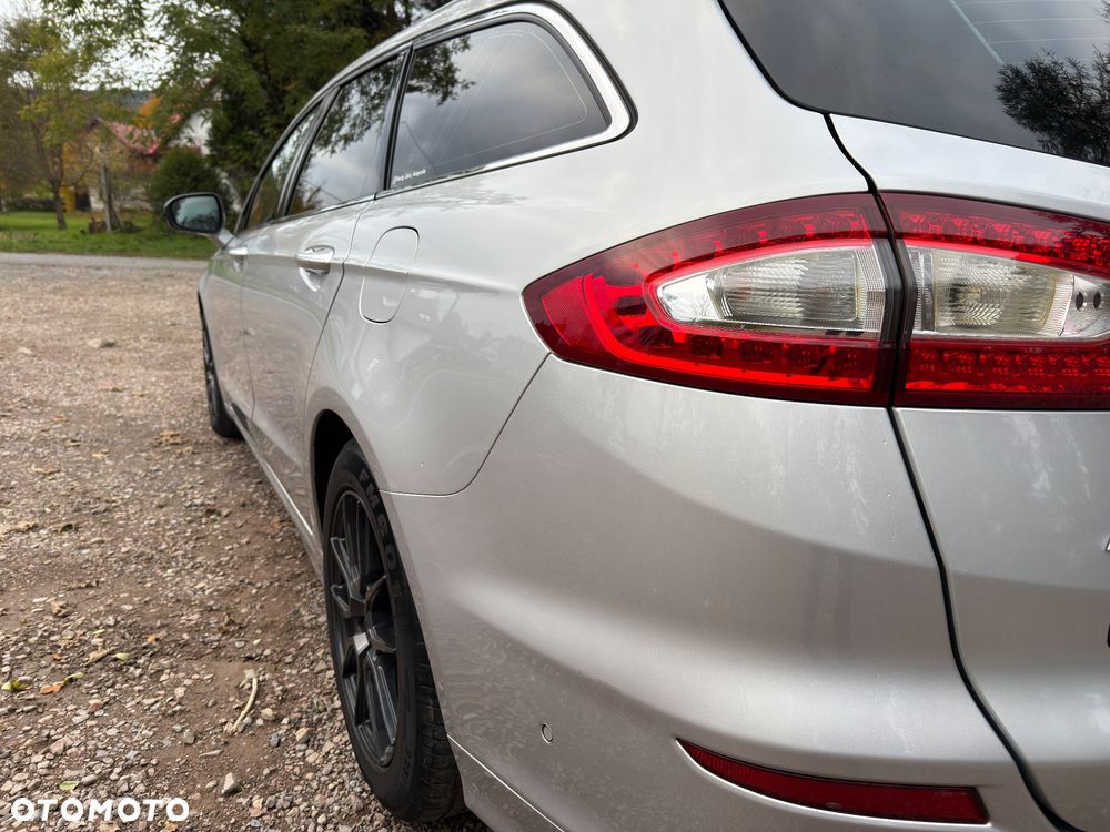 Ford Mondeo 2.0 TDCi Titanium PowerShift - 11