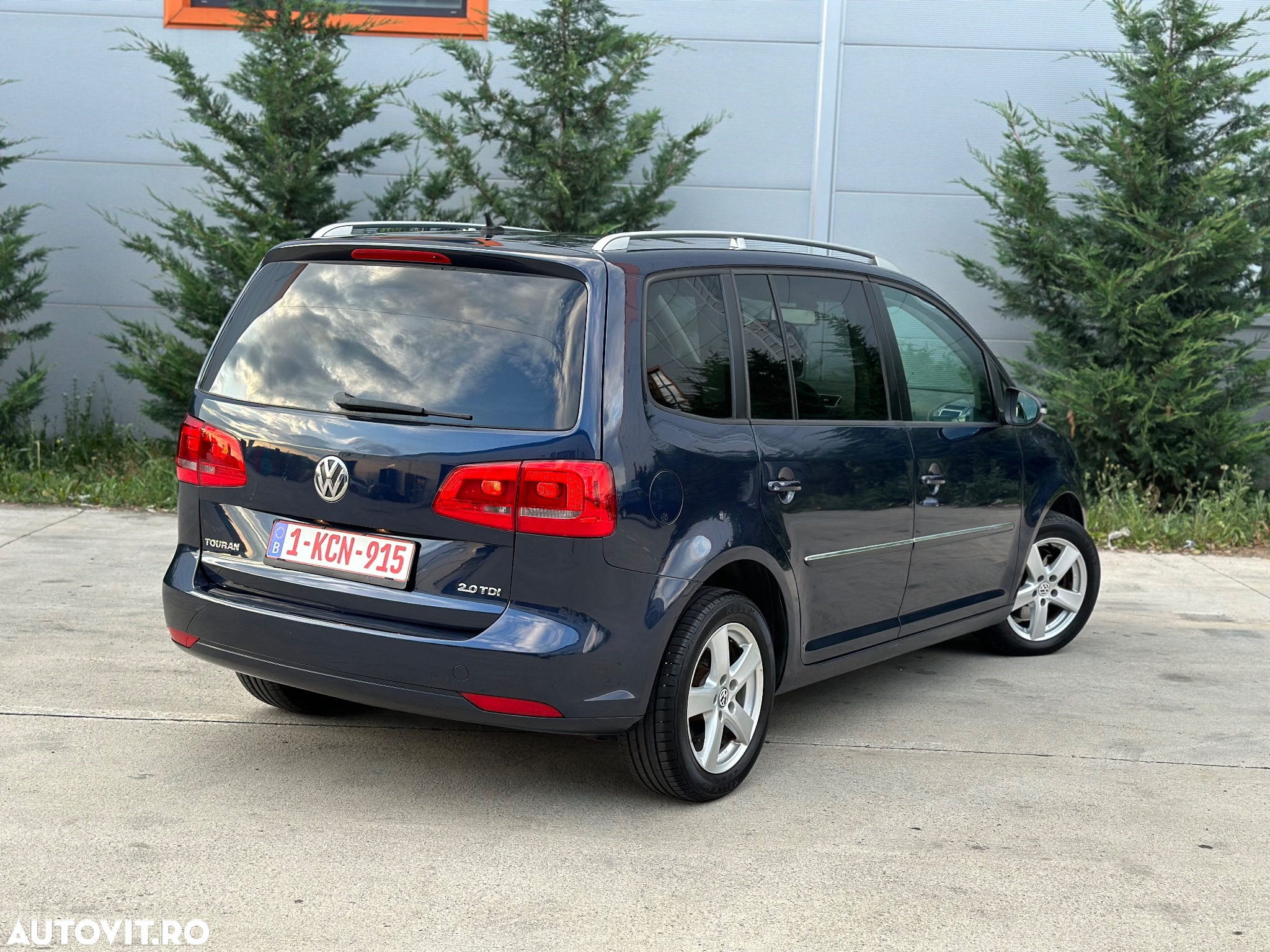 Volkswagen Touran 2.0 TDI DPF Highline - 5