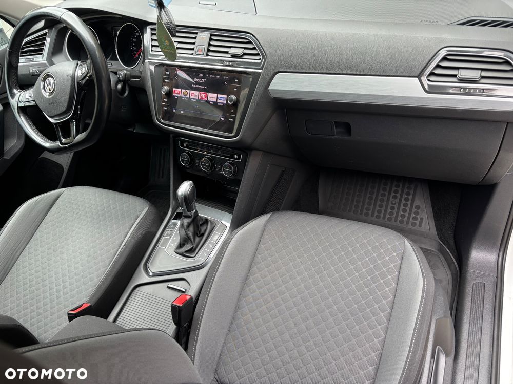 Volkswagen Tiguan - 13