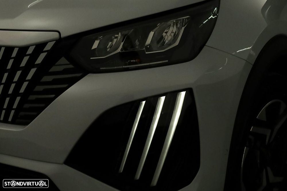 Peugeot 2008 1.2 PureTech Allure EAT8 - 6
