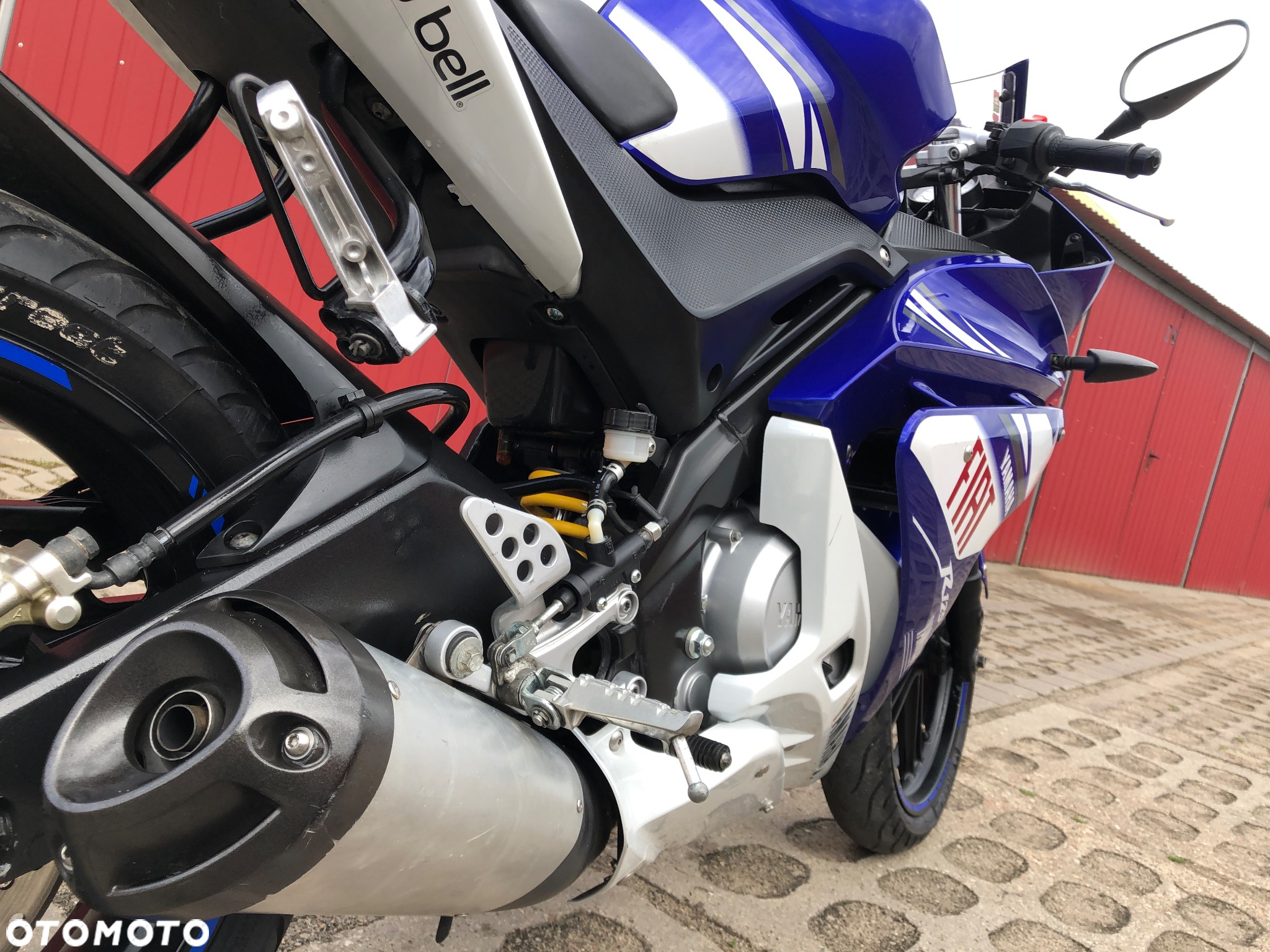 Yamaha YZF - 17