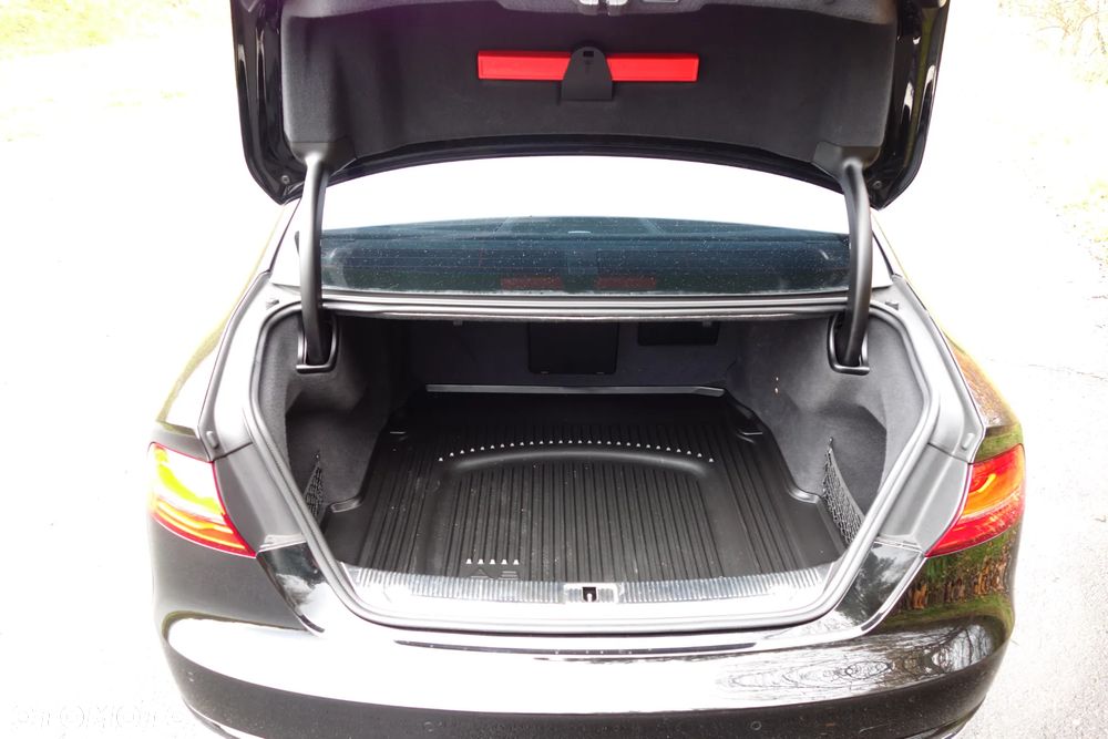 Audi A8 4.0 TFSI L Quattro - 11