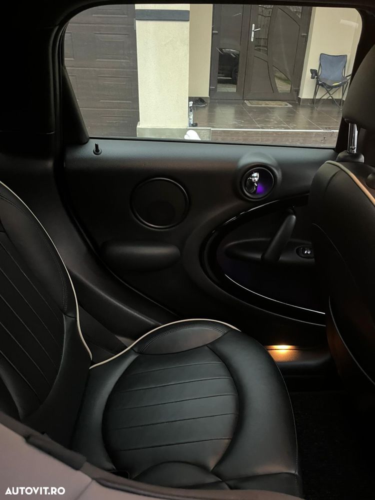 Mini Countryman - 30