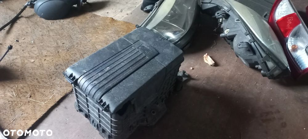 PODSTAWA KPL  AKUMULATORA VW  1K0815333 LEON II AUDI a3 GOLF - 2