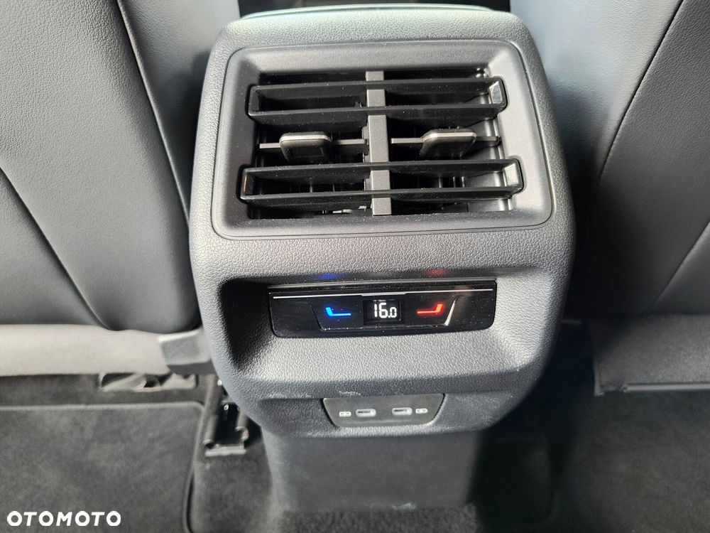 Volkswagen Tiguan - 37
