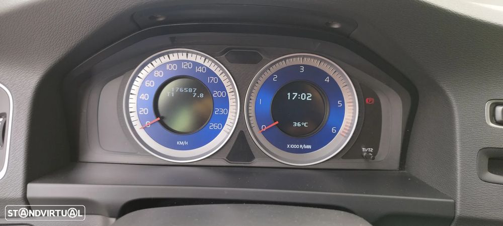 Volvo V60 2.0 D3 R-Design Momentum - 22