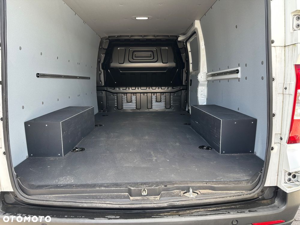 Maxus Inny - 18