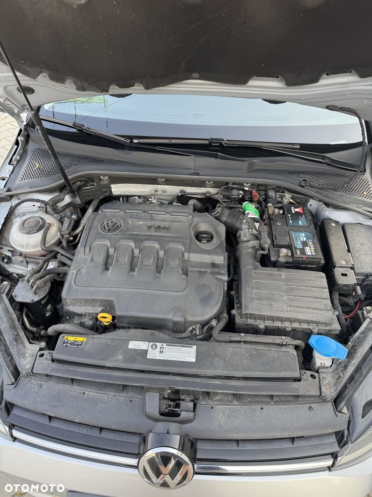 Volkswagen Golf 1.6 TDI BMT Comfortline - 17