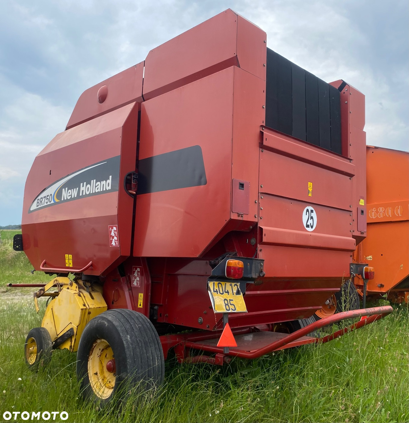 New Holland BR750 - 7